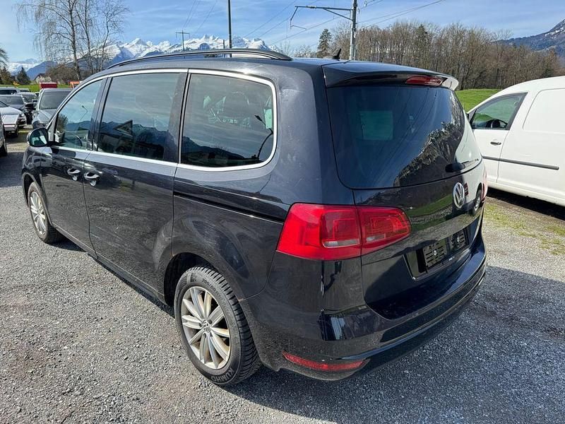 Gebraucht VW Sharan Comfortline 140 PS (102 kW) 2012 Schwarz Van / Kleinbus