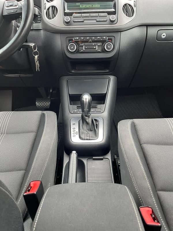 Gebraucht VW Golf Sportsvan 140 PS (102 kW) 2013 Silber Van / Kleinbus