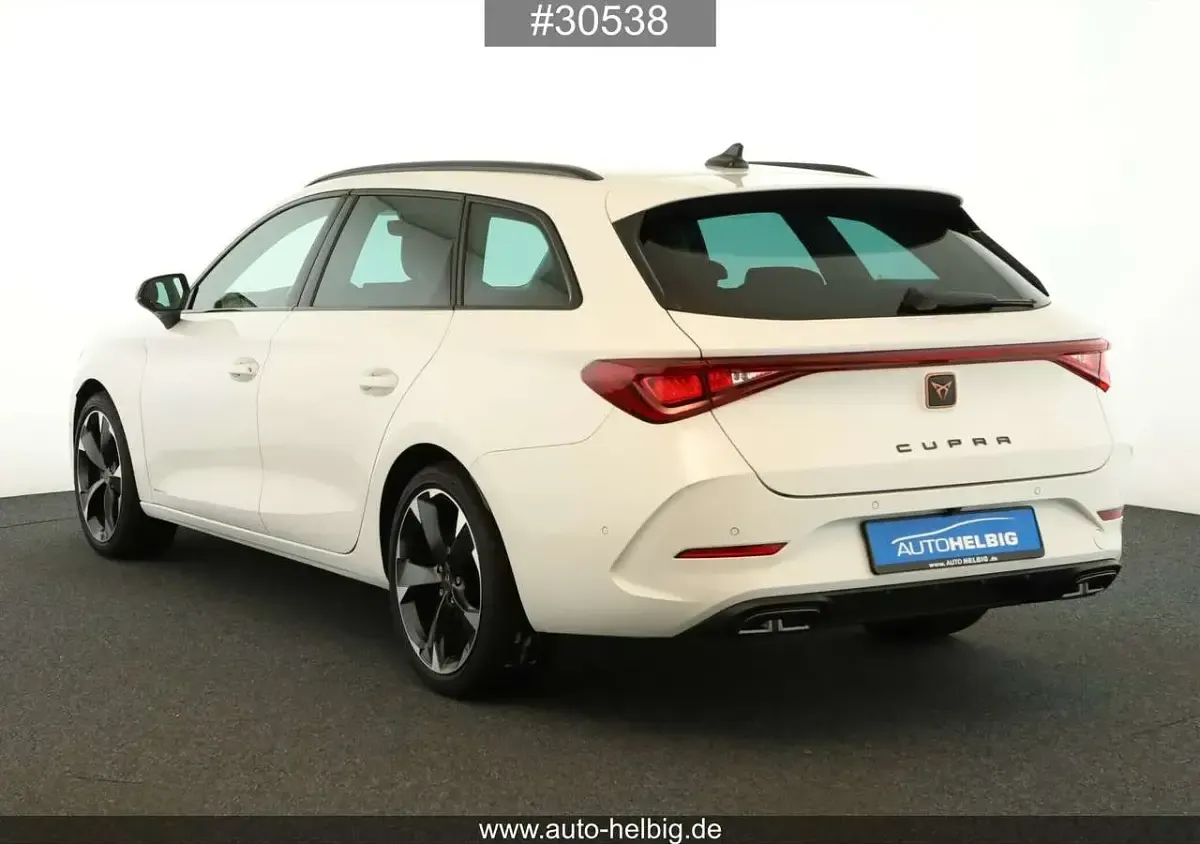 Usata Cupra Leon 150 CV (110 kW) 2024 Bianco Berlina