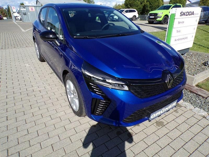 Neu Renault Clio V 91 PS (66 kW) 2025 Blau Limousine
