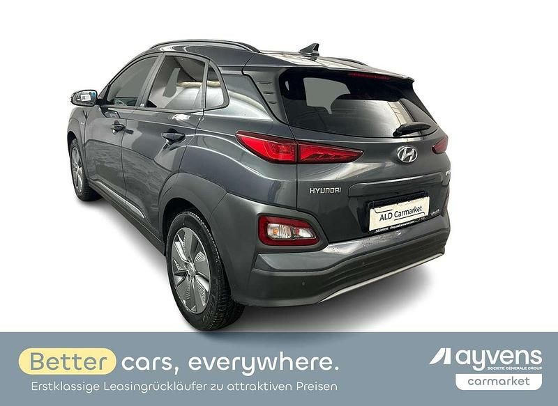 Gebraucht Hyundai Kona Style 100 kW (136 PS) 2021 Dark knight SUV