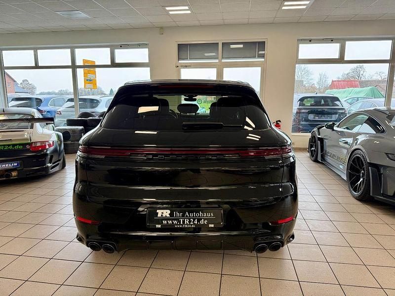 Gebraucht Porsche Cayenne 354 PS (260 kW) 2023 Schwarz SUV