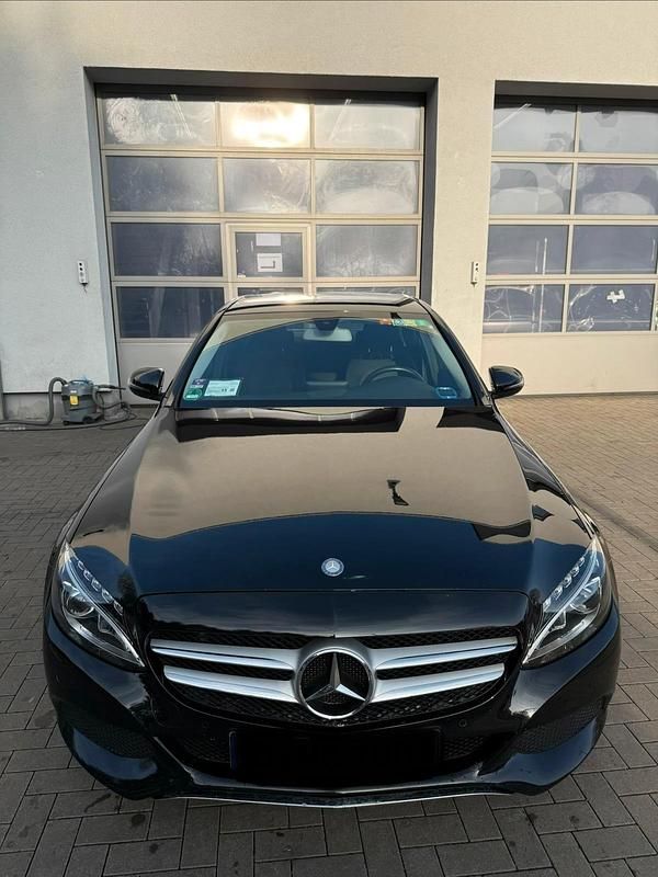 Gebraucht Mercedes C200 184 PS (135 kW) 2016 Schwarz Limousine