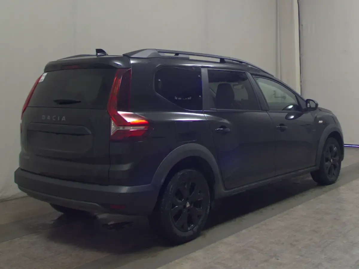 Gebraucht Dacia Jogger 110 PS (80 kW) 2022 Schwarz Van / Kleinbus