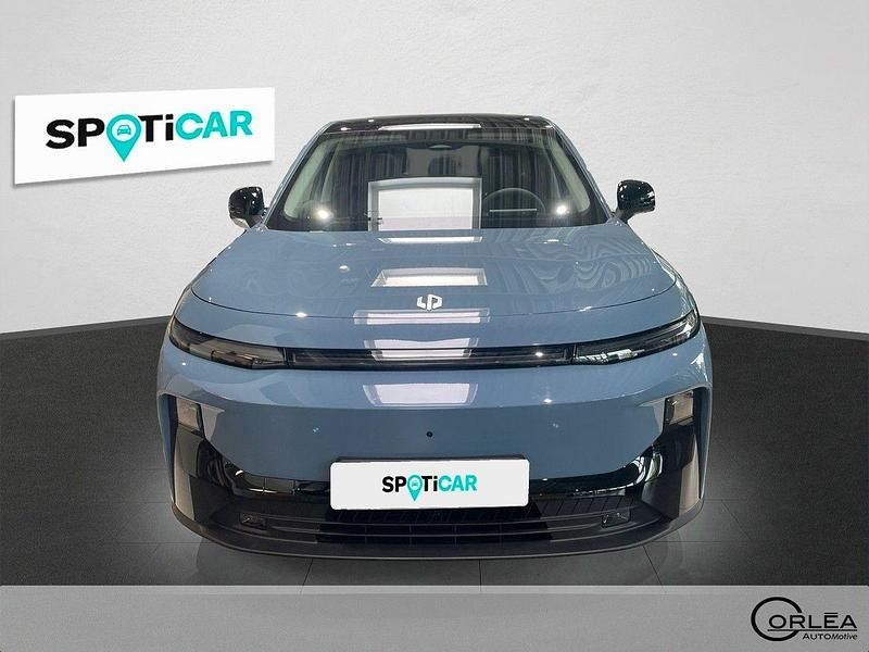 Neu Leapmotor B10 160 kW (218 PS) 2025 Blau SUV