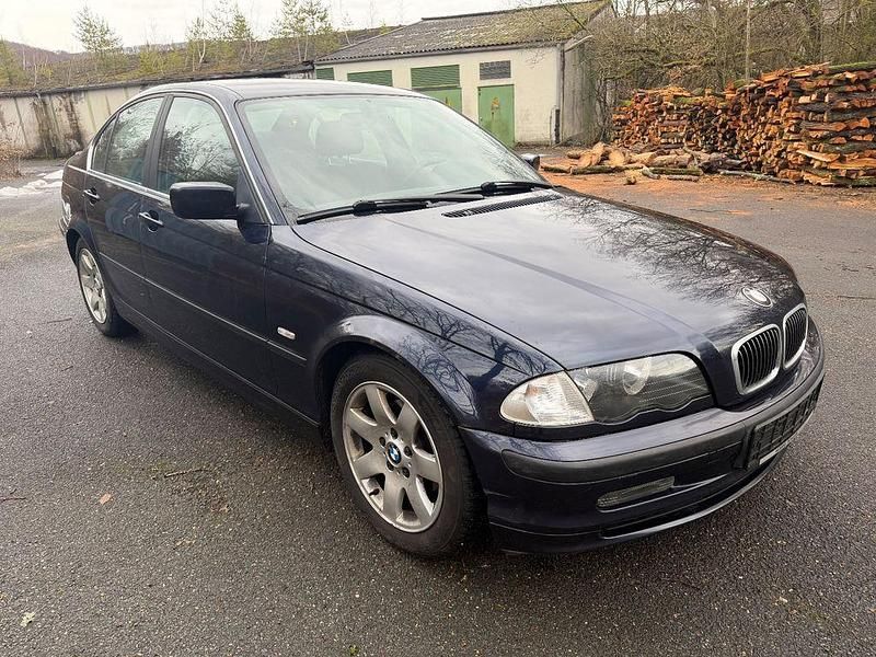 Gebraucht BMW 320 Performance 150 PS (110 kW) 1999 Blau Limousine