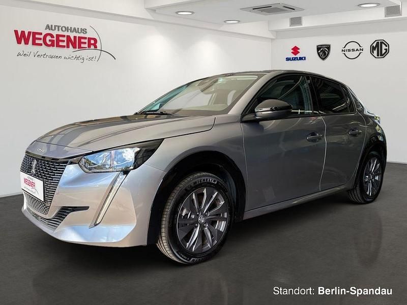 Artense silber met. Gebraucht 2023 Peugeot e-208 Allure Kleinwagen | 21.790 € (Fairer Preis) - Bild 1/4