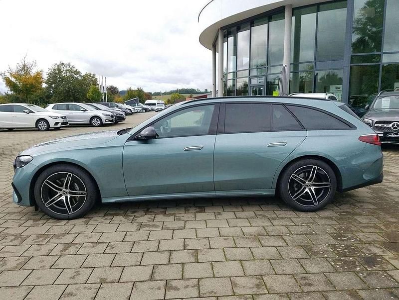 Gebraucht Mercedes E200 Advanced 204 PS (150 kW) 2024 Metalliclack verdes... Kombi