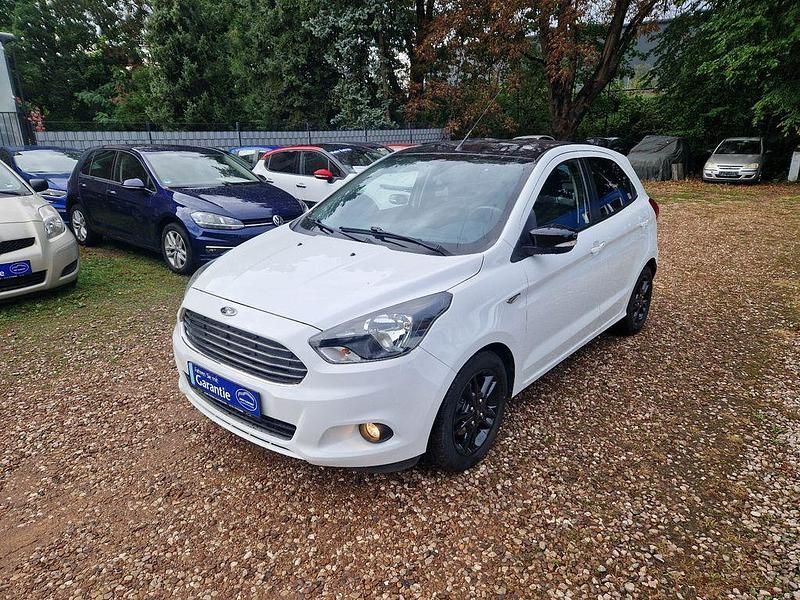 Weiß Gebraucht 2017 Ford Ka Plus Kleinwagen | 8.999 € (Fairer Preis) - Bild 1/4