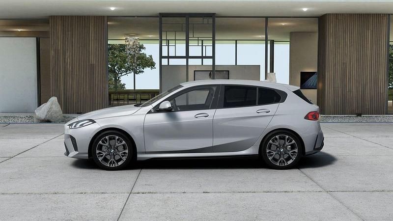 Neu BMW 120 Performance 170 PS (125 kW) 2026 Grau Kleinwagen