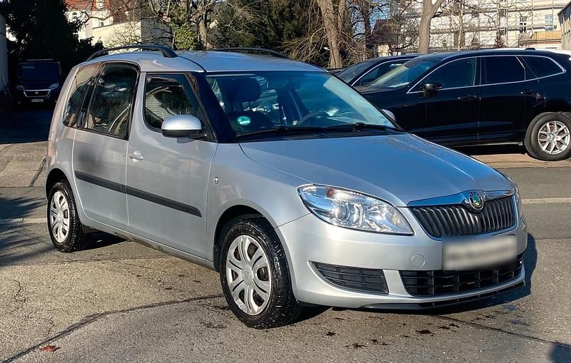 Gebraucht Skoda Roomster 2011 Silber Van / Kleinbus