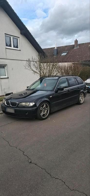 Gebraucht BMW 320 150 PS (110 kW) 2004 Schwarz Kombi