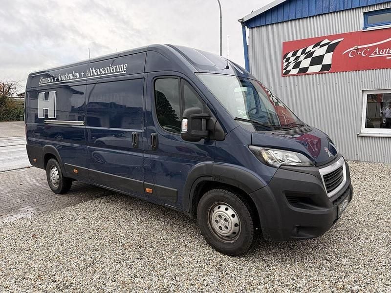 Farbe blau imperial/deckende l Gebraucht 2018 Peugeot Boxer Van | 10.900 € (Superpreis) - Bild 1/4