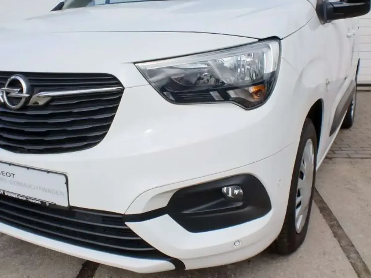 Gebraucht Opel Combo Life Elegance 131 PS (96 kW) 2022 Other Van / Kleinbus