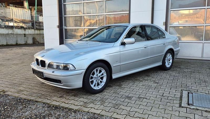 Gebraucht BMW 530 Exclusive 231 PS (169 kW) 2001 Silber Limousine