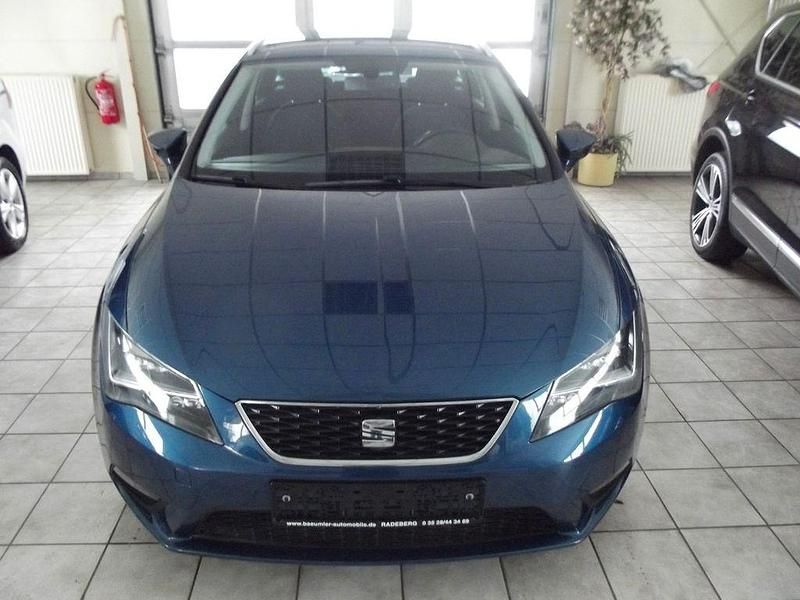 Blau Gebraucht 2016 Seat Leon ST Kombi | 12.800 € (Fairer Preis) - Bild 1/4