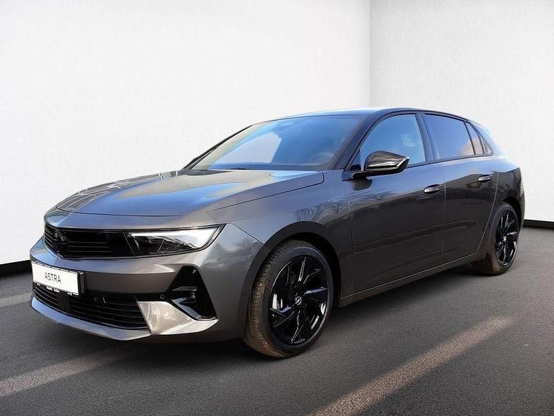 Gebraucht Opel Astra 131 PS (96 kW) 2024 Vulkangrau Limousine
