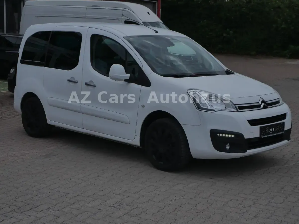 Gebraucht Citroën Berlingo SELECTION 110 PS (80 kW) 2016 Weiß Van / Kleinbus