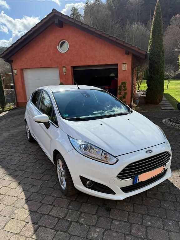 Brugt Ford Fiesta Titanium 125 HK (91 kW) 2014 Hvid Hatchback