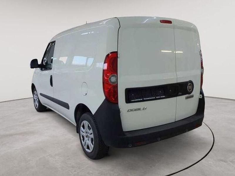 Gebraucht Fiat Doblò 101 PS (74 kW) 2022 Weiß Van / Kleinbus