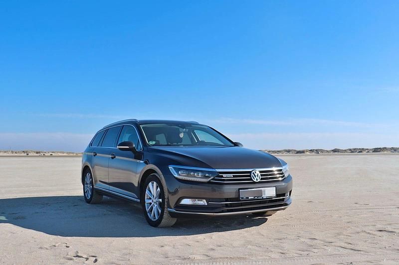 Braun Gebraucht 2015 VW Passat Kombi | 12.000 € (Superpreis) - Bild 1/4