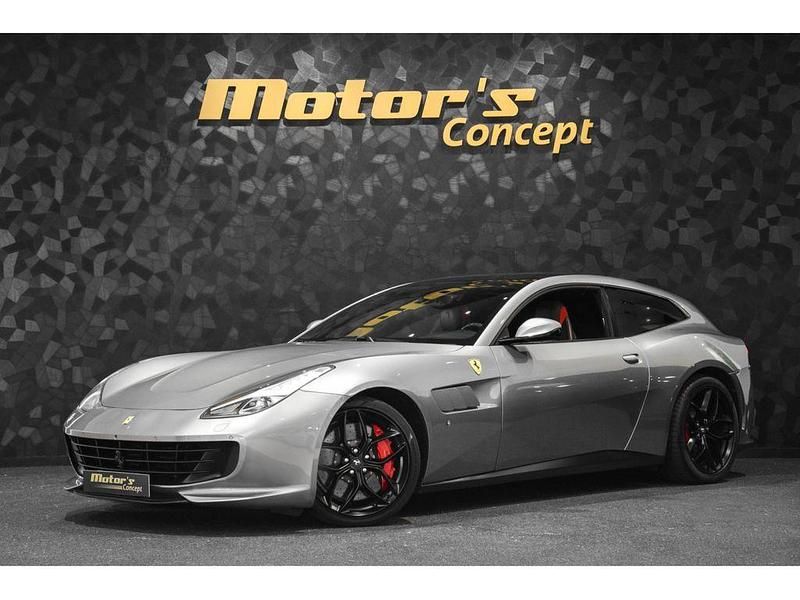 Silber Gebraucht 2017 Ferrari GTC4Lusso Kombi | 189.990 € (Teuer) - Bild 1/4