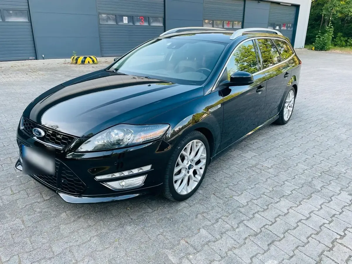 Gebraucht Ford Mondeo 240 PS (176 kW) 2011 Schwarz Kombi