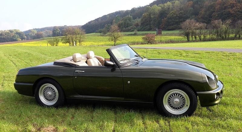 Gebraucht MG RV8 190 PS (139 kW) 1997 Grün Cabrio