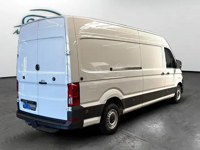 Gebraucht VW Crafter 140 PS (102 kW) 2025 Weißkeine angabe Van