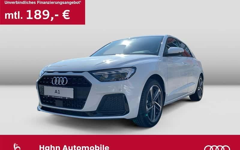 Weiß Gebraucht 2025 Audi A1 Sportback Advanced Plus Kleinwagen | 25.390 € (Etwas zu teuer) - Bild 1/3