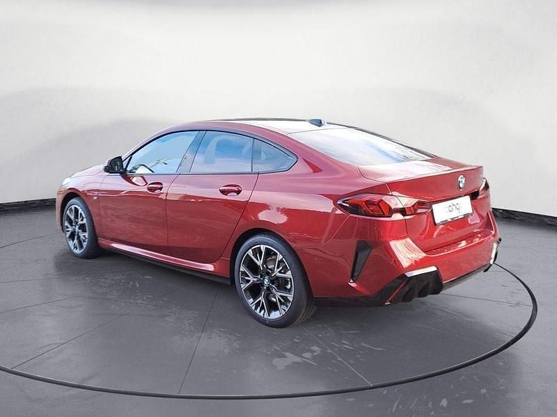 Neu BMW 220 M Sport 163 PS (119 kW) 2025 Rot Coupé