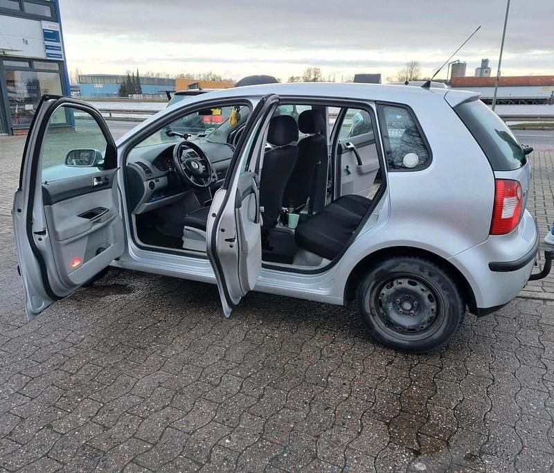 Silber Gebraucht 2001 VW Polo Kleinwagen | 1.800 € (Fairer Preis) - Bild 1/4