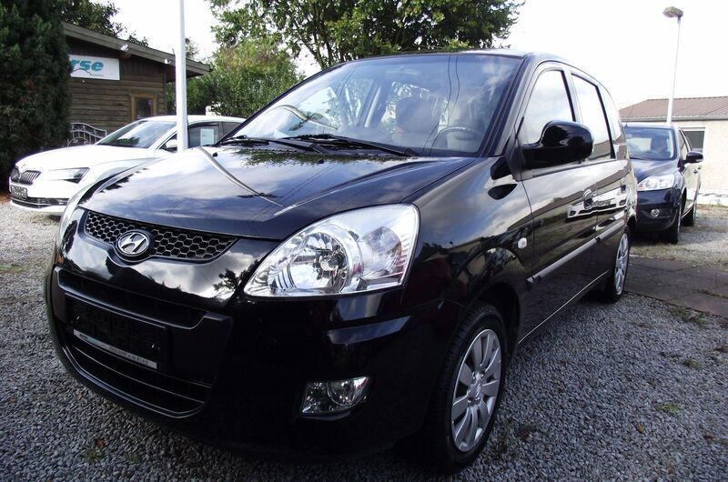Schwarz Gebraucht 2009 Hyundai Matrix Comfort Van / Kleinbus | 3.900 € (Teuer) - Bild 1/4