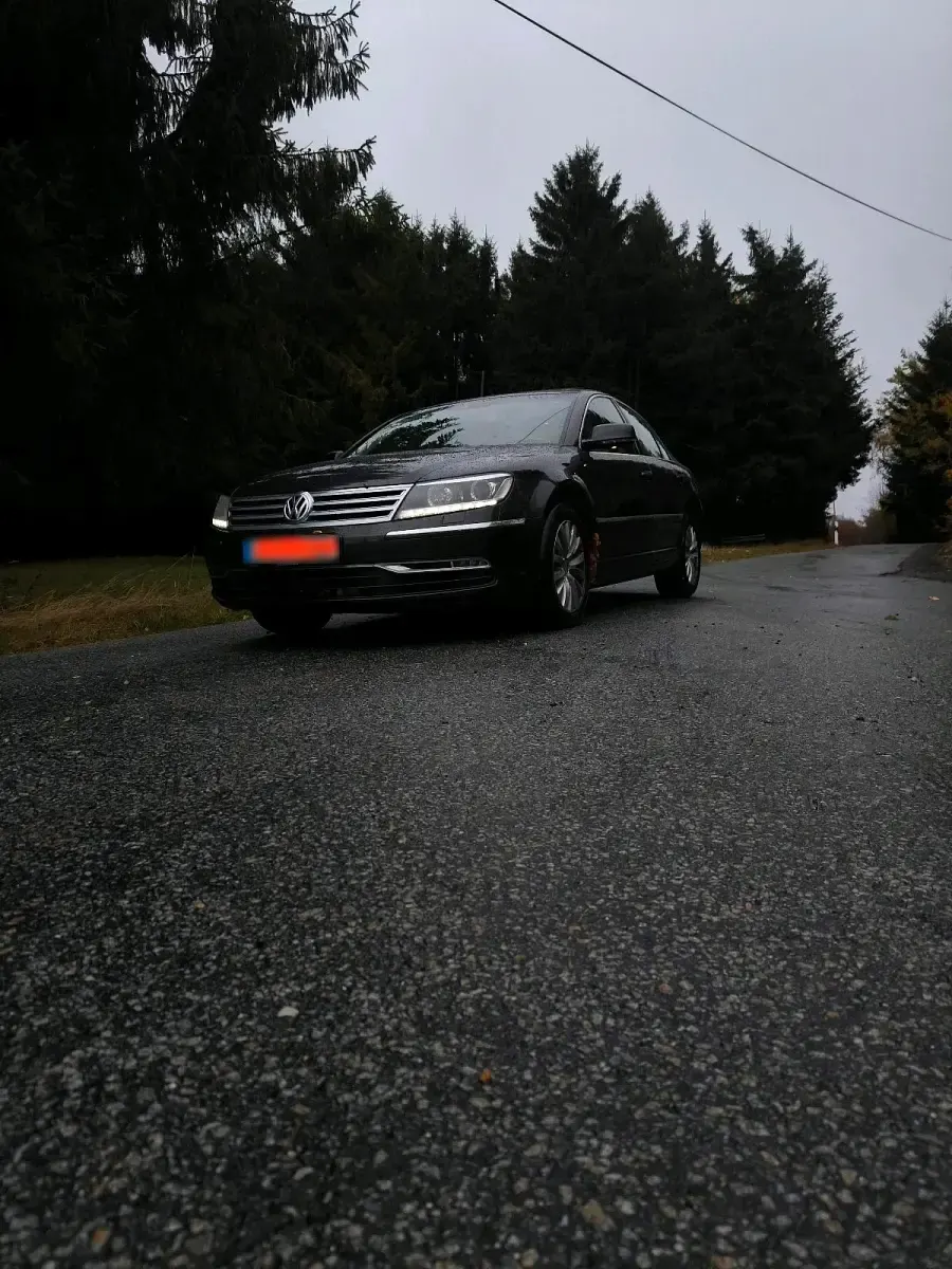 Gebraucht VW Phaeton 240 PS (176 kW) 2013 Grau Limousine