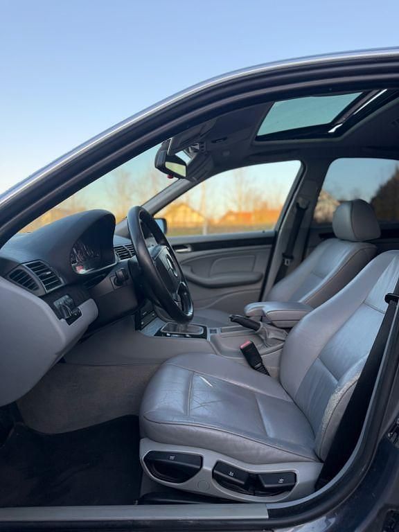 Gebraucht BMW 325 192 PS (141 kW) 2001 Limousine