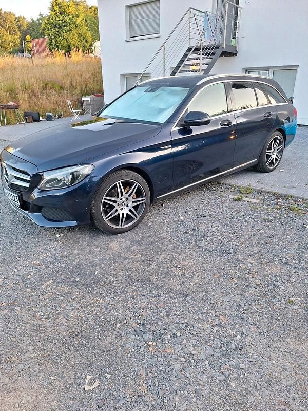 Blau Gebraucht 2015 Mercedes C220 Kombi | 15.900 € (Fairer Preis) - Bild 1/4