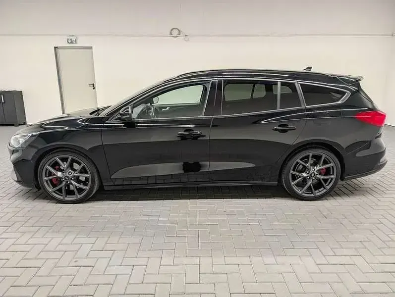Gebraucht Ford Focus ST 280 PS (205 kW) 2019 Schwarz (iridiumschwarzmet.) Kombi
