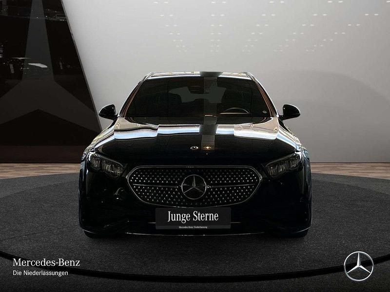 Second-hand Mercedes E300 AMG 204 CP (150 kW) 2025 Negru Berlinǎ