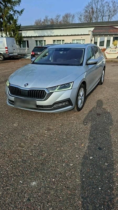 Gebraucht Skoda Octavia 150 PS (110 kW) 2021 Silber Kombi