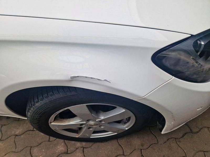 Gebraucht Mercedes C220 170 PS (125 kW) 2015 Weiß Kombi