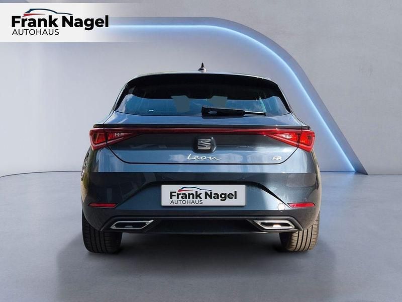 Gebraucht Seat Leon FR 131 PS (96 kW) 2021 Magnetic tech grey Limousine