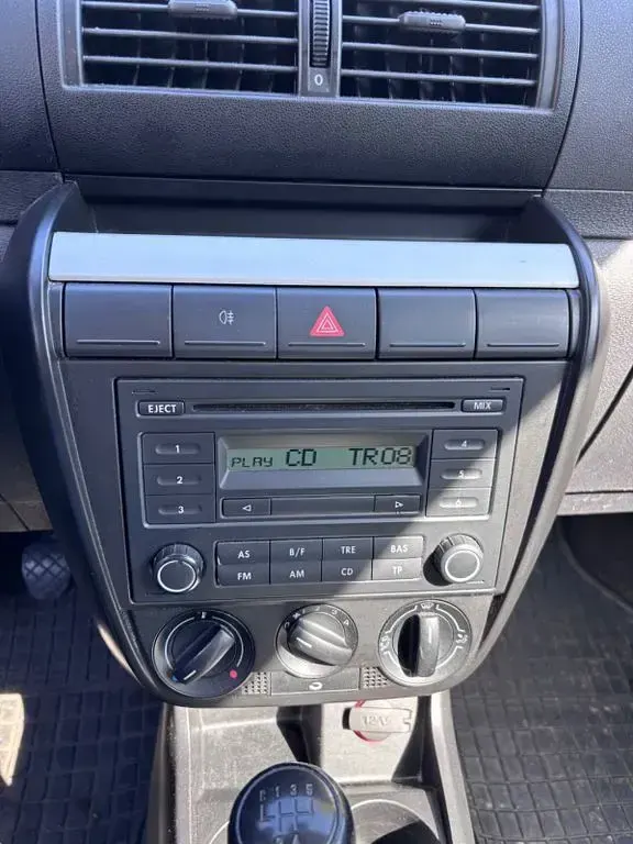Brugt VW Fox 54 HK (39 kW) 2005 Rød Hatchback