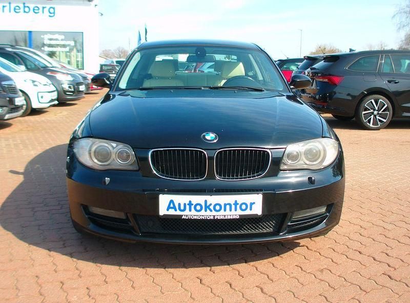Gebraucht BMW 120 Cabriolet Advantage 177 PS (130 kW) 2009 Schwarz Cabrio