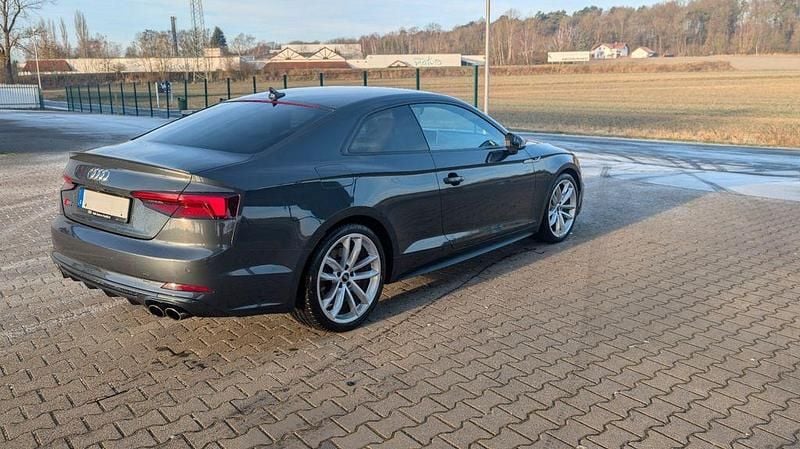 Gebraucht Audi S5 Ambiente 354 PS (260 kW) 2018 Grau Coupé