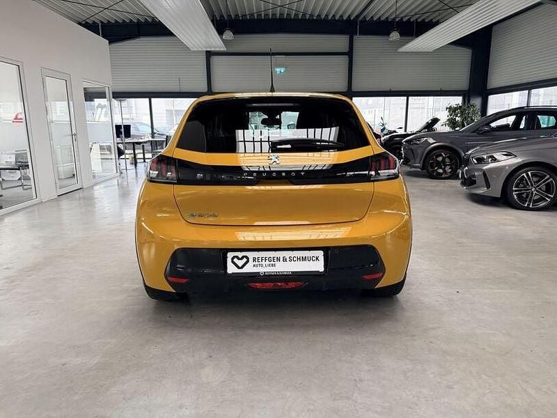 Gebraucht Peugeot e-208 Allure 100 kW (136 PS) 2021 Gelb Kleinwagen
