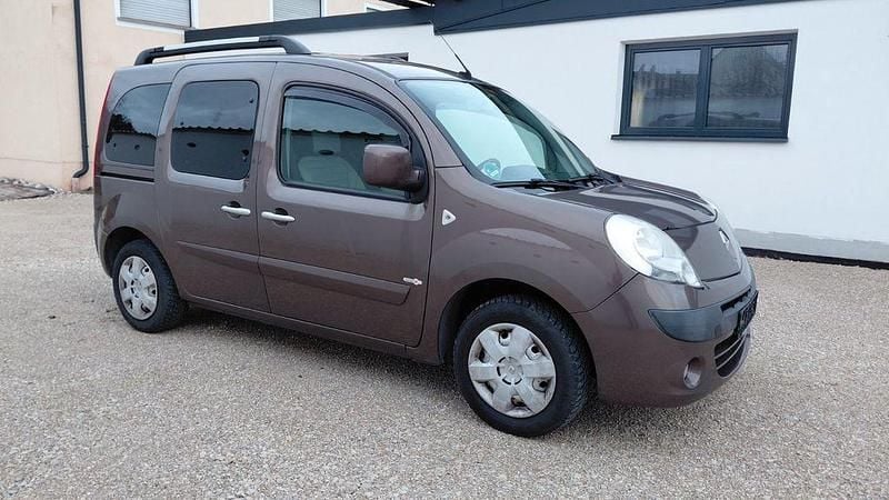 Gebraucht Renault Kangoo 106 PS (77 kW) 2012 Braun Van / Kleinbus