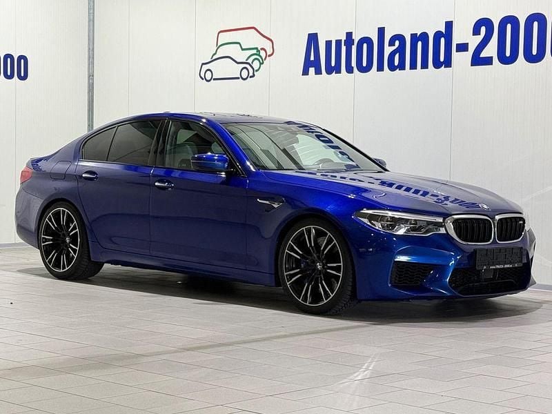 Marina bay blau (metallic) Gebraucht 2018 BMW M5 Shadowline Limousine | 54.900 € (Guter Preis) - Bild 1/4