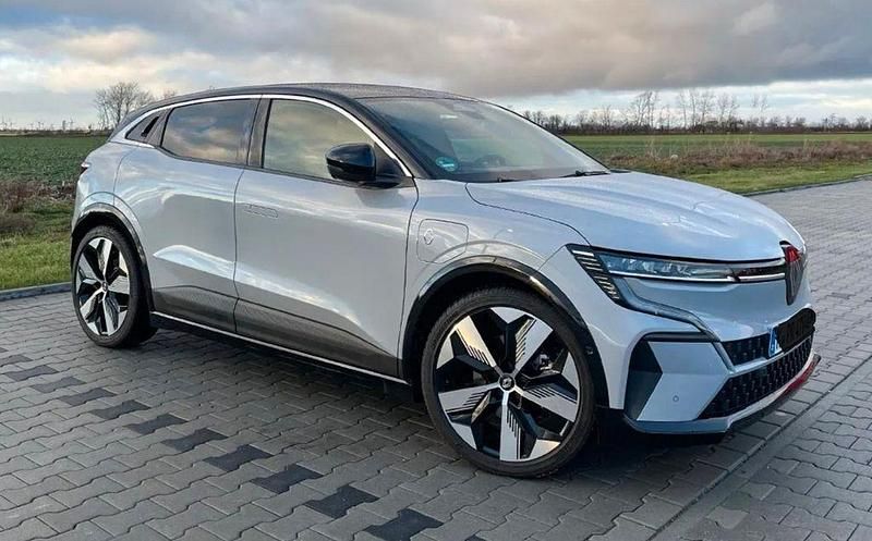 Gebraucht Renault Megane E-Tech Iconic 160 kW (218 PS) 2023 Grau Limousine