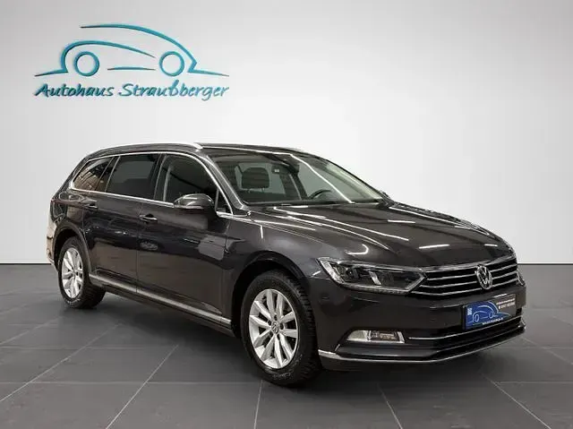 Gebraucht VW Passat Highline 190 PS (139 kW) 2018 Grau Kombi