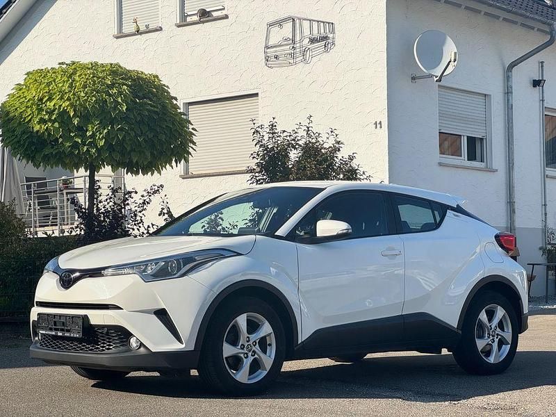Weiß Gebraucht 2019 Toyota C-HR SUV | 12.990 € (Fairer Preis) - Bild 1/4